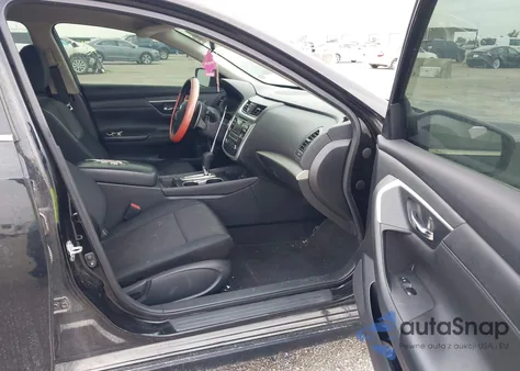 2017 Nissan Altima 2.5/S/Sv/Sl/Sr z USA, uszkodzony, nr VIN 1N4AL3AP8HC190235